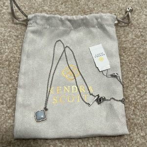 Silver Kendra Scott light purple pendant necklace
